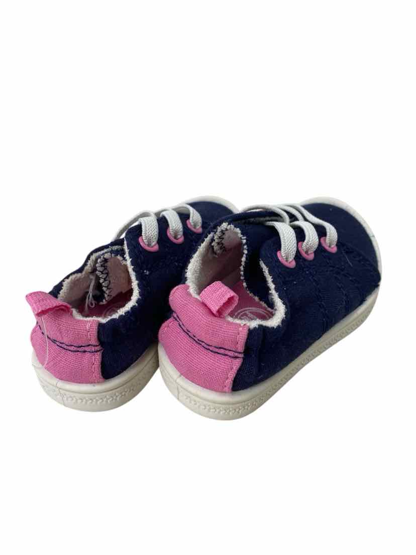 Wonder Nation Kids Size 3 Shoes
