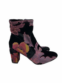 Steve Madden Ladies Size 9 Boots