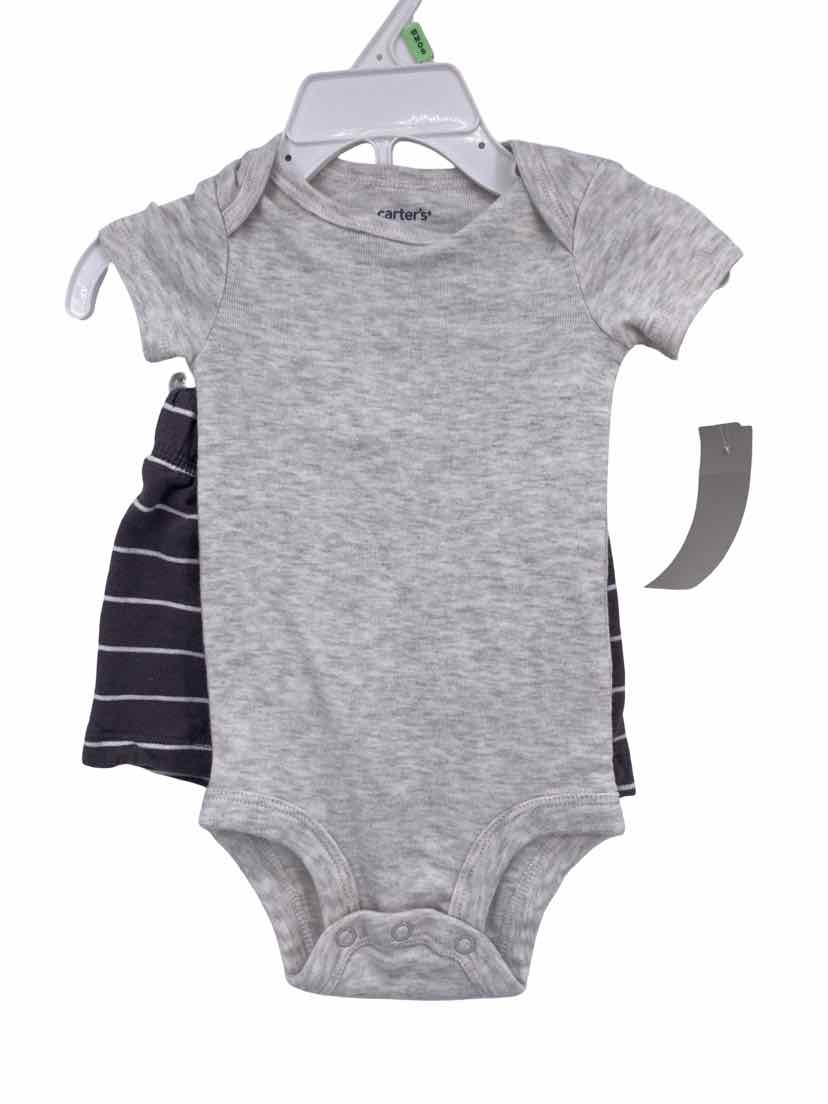 Carter's Kids Size 6m 2 pc