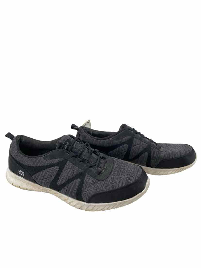 Sketchers Ladies Size 8 Shoes