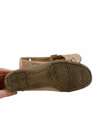 Life Stride Ladies Size 7 Shoes