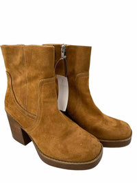 Universal Thread Ladies Size 7 Boots