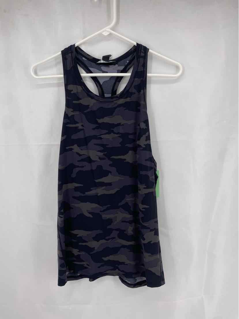 Athleta Ladies Size L Shirt
