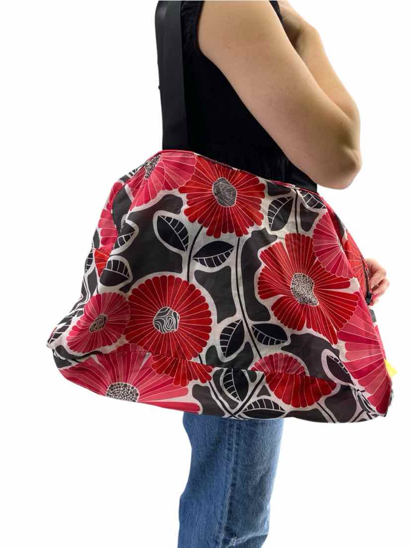 Vera Bradley Ladies Duffle Bag