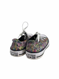 Converse Ladies Size 7 Shoes