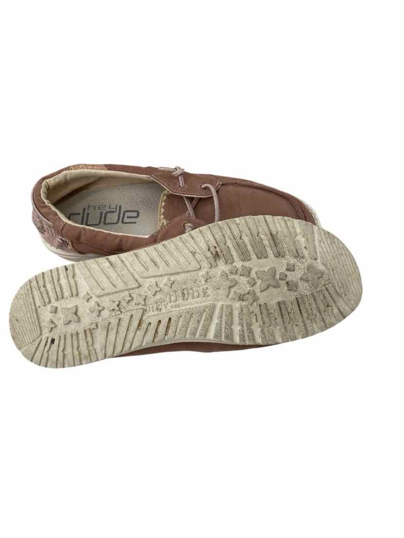 Hey Dude Adults Size 8 Shoes