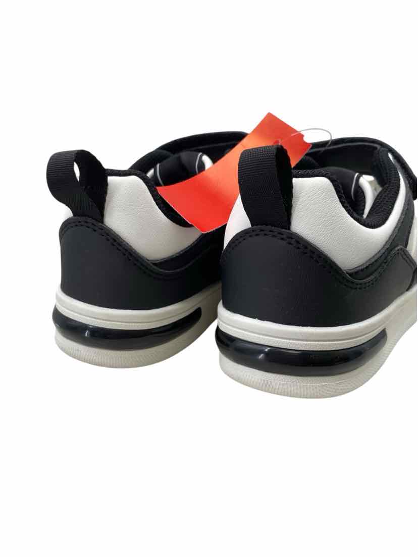 Lucky Step Kids Size 1 Shoes