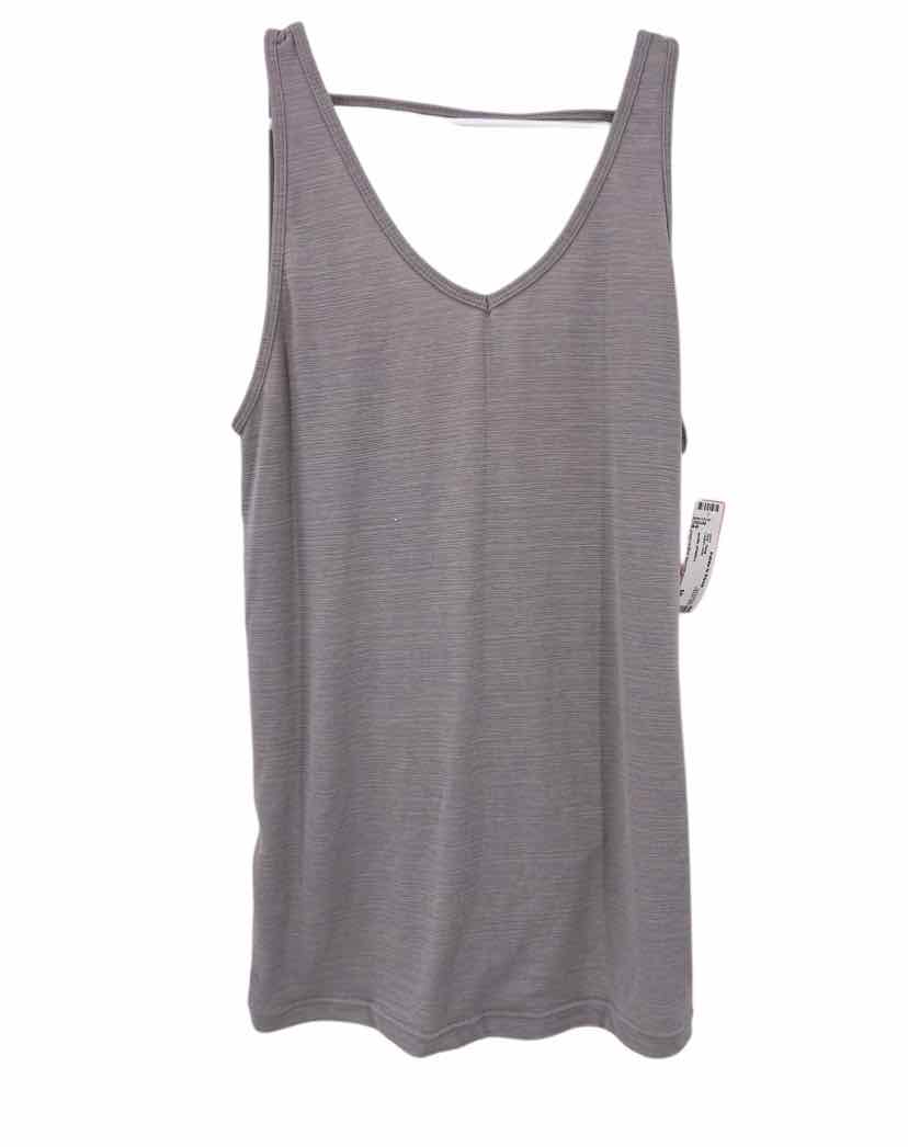 Ladies Senita athletics Size Small Shirt