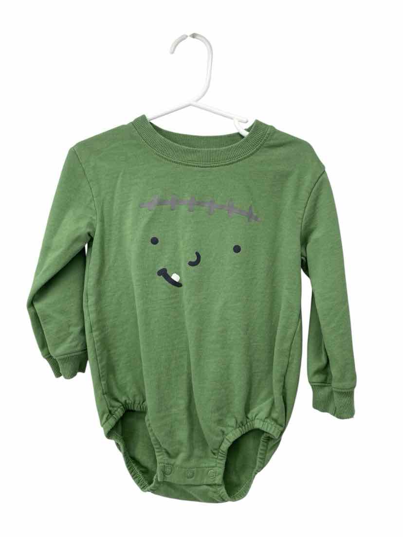 Carter's Kids Size 24m Onesie