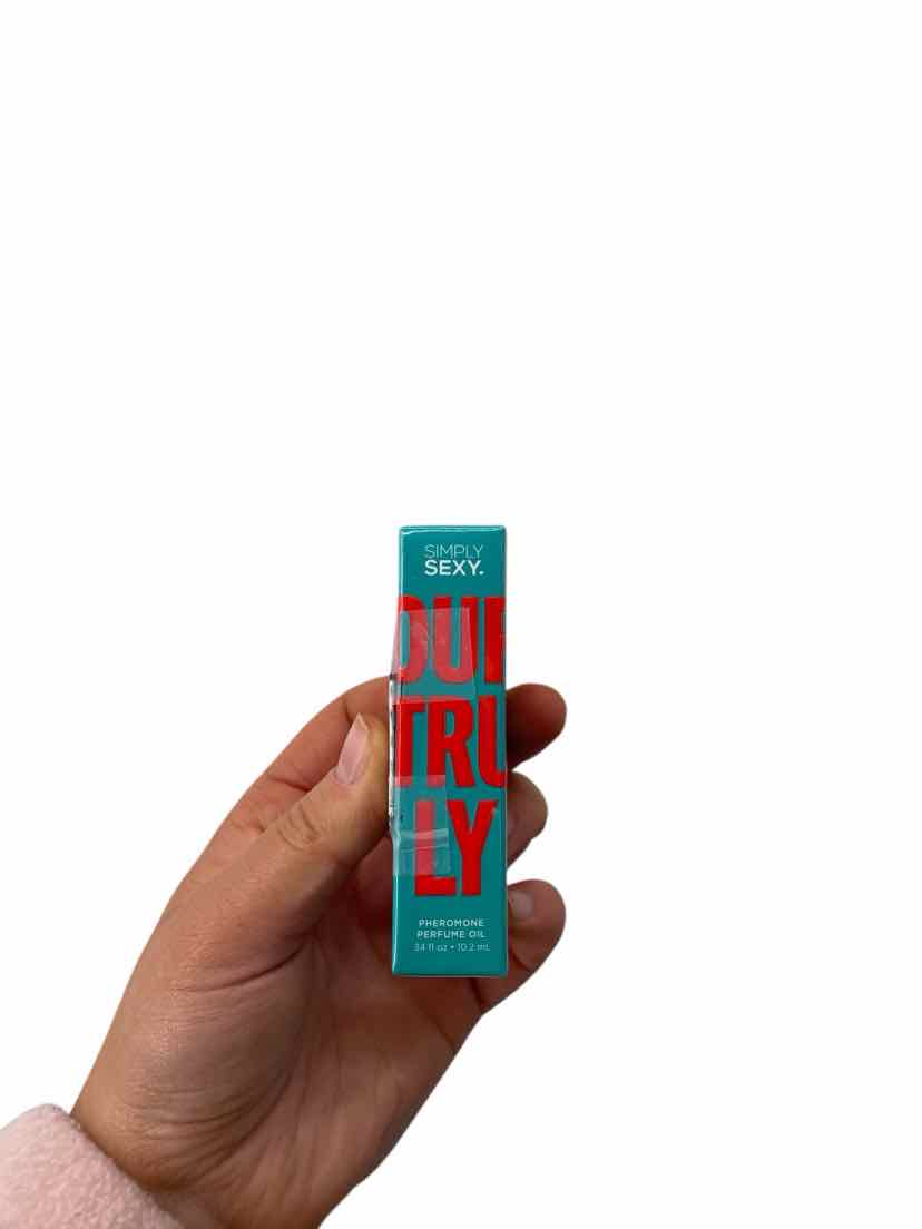 Simply Sexy Yours Truly NEW Perfume
