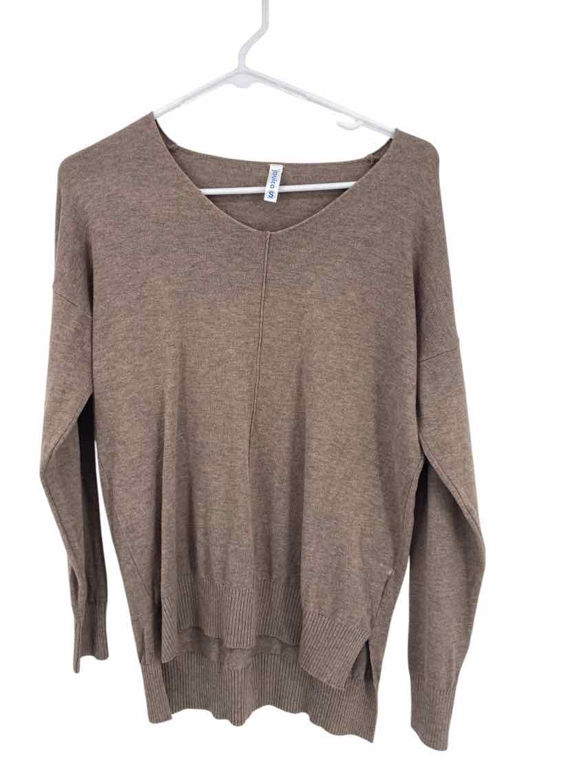 Jouica Ladies Size Small Sweater