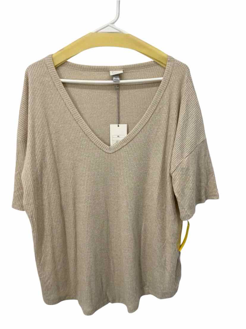 A New Day Ladies Size XL NEW Shirt