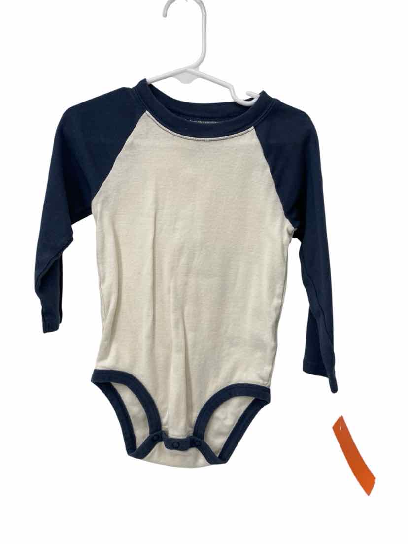 Carter's Kids Size 24m Onesie