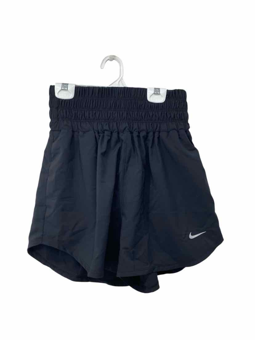 Nike Ladies Size S NEW Shorts