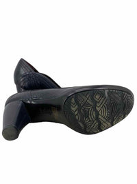 Indigo Ladies Size 10 Shoes