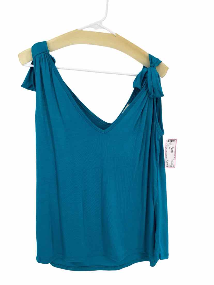 Bibi Ladies Size Medium Shirt