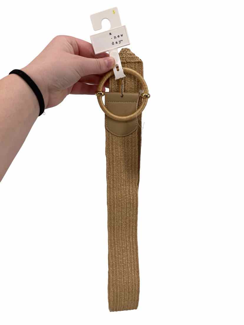 A New Day Ladies Size S NEW Belt
