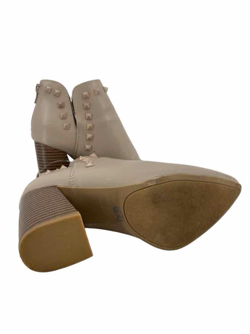 Mari A Ladies Size 6 Boots