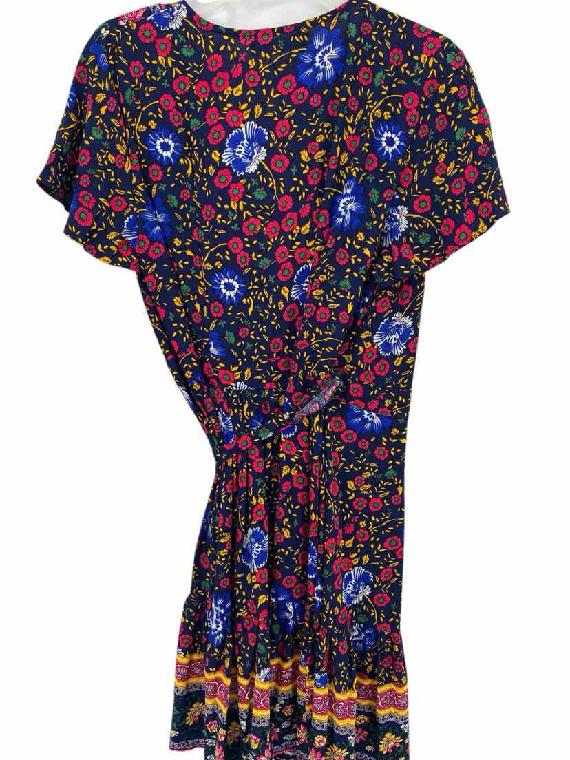 Zesica Ladies Size Medium Dress