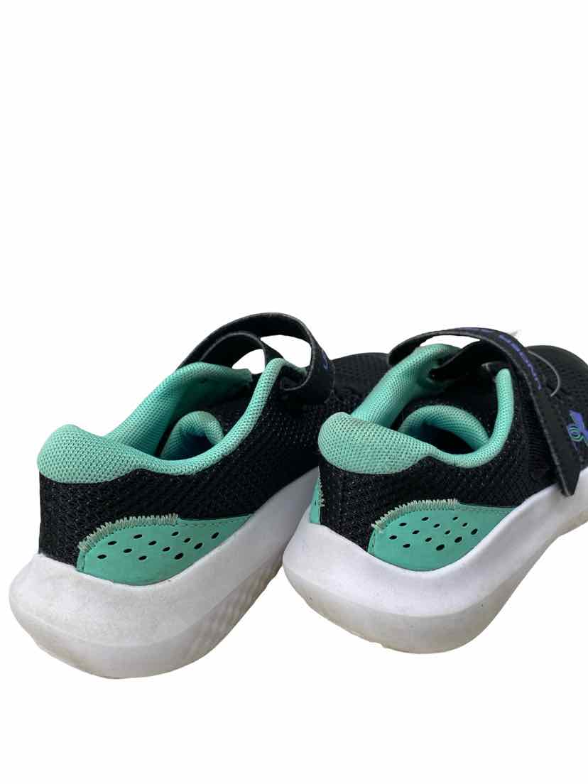 Under Armour Kids Size 1 Shoes