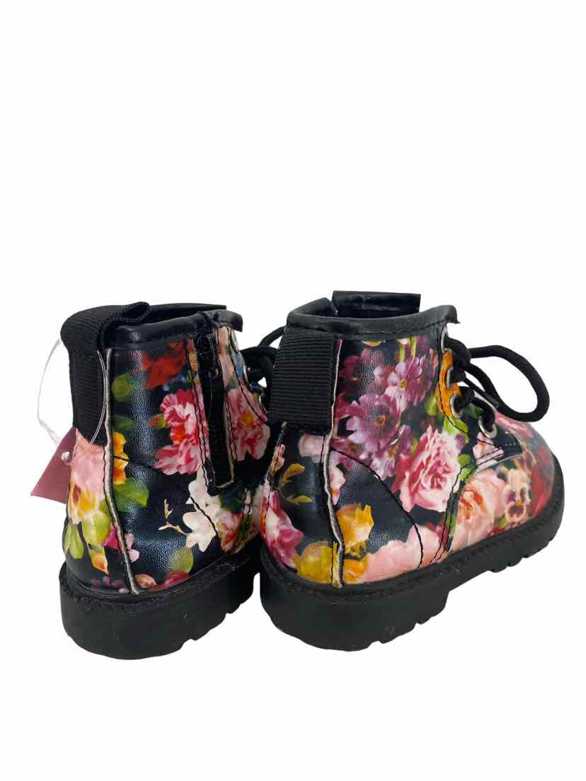 Kids Size 5 Boots