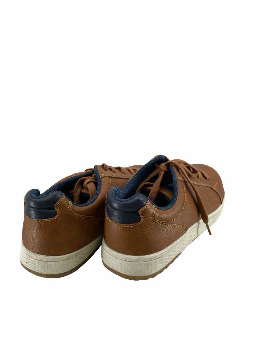 West Harris Kids Size 5 Shoes