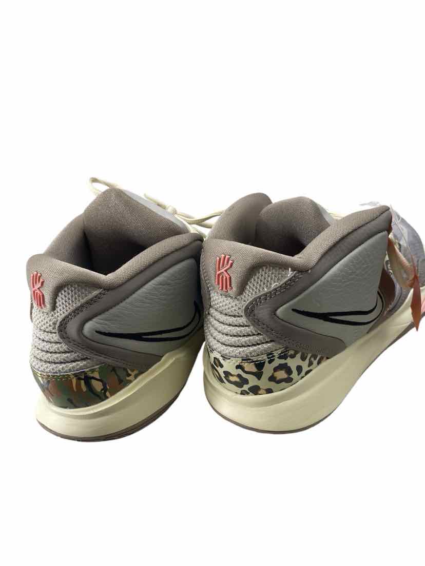 Nike Ladies Size 10.5 Shoes
