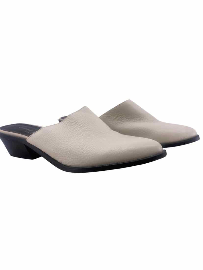 Chinese Laundry Ladies Size 8.5 Shoes
