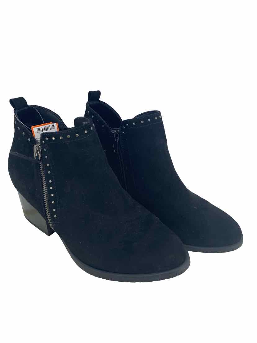 Sonoma Ladies Size 7 Boots