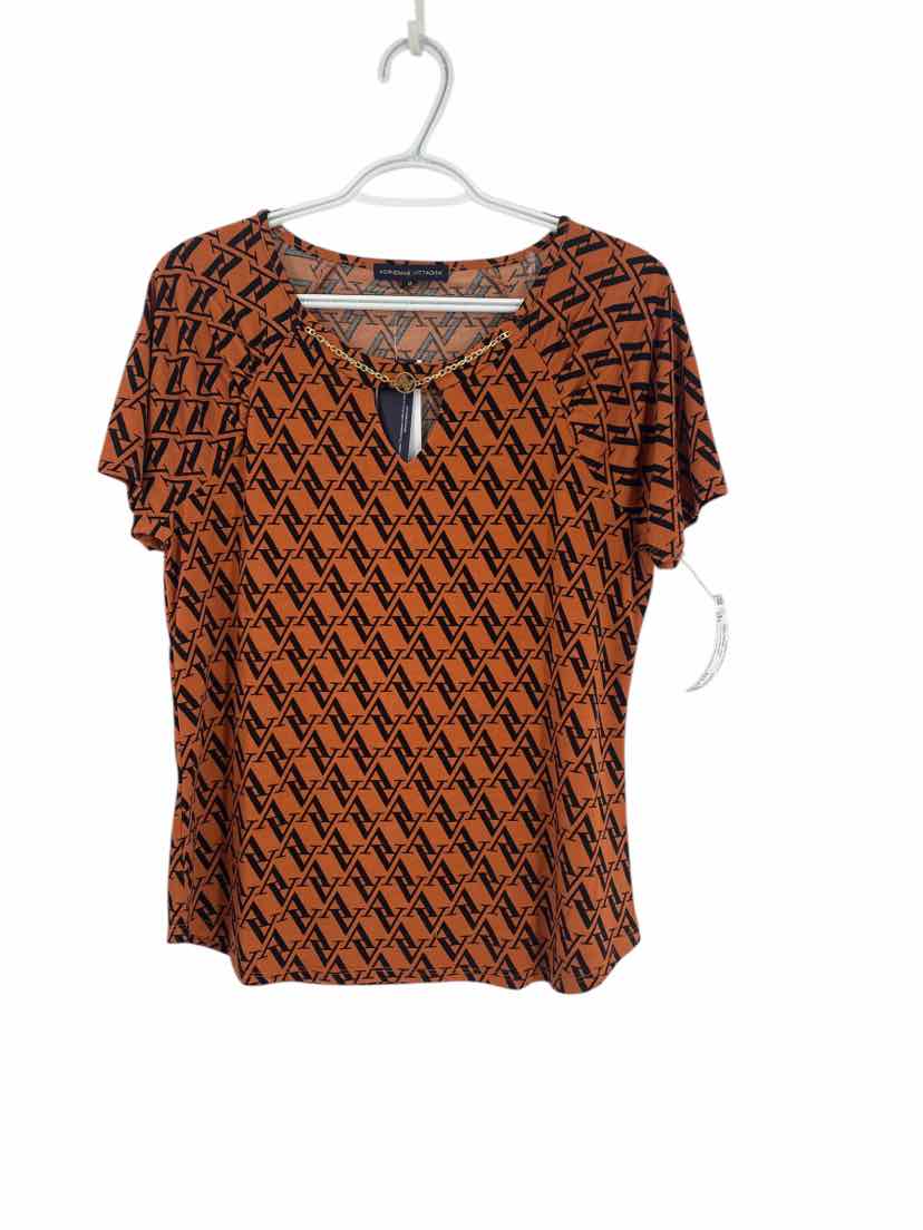 Ladies Adrienne Vitadini Size Medium NEW Shirt
