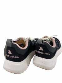Rugged Shark Ladies Size 9 NEW Shoes