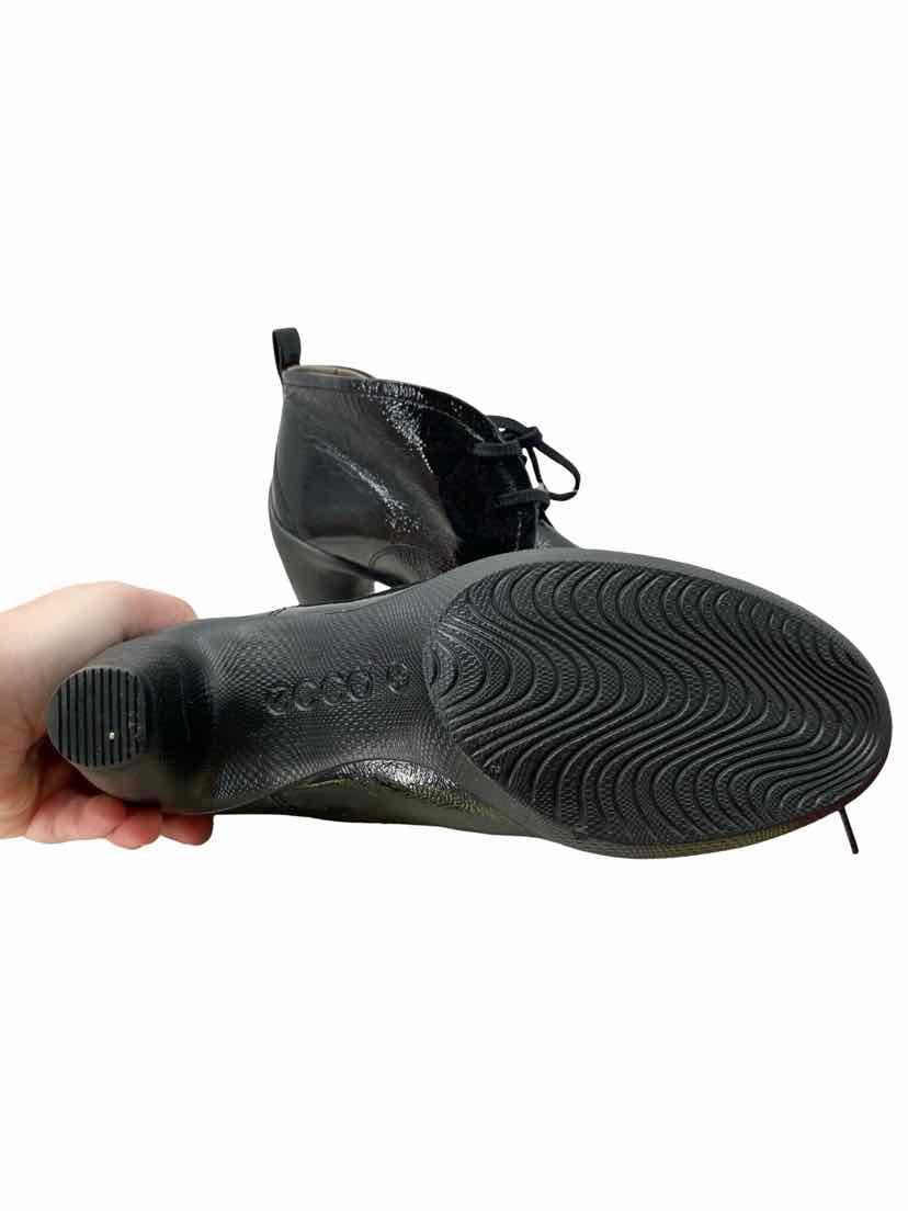 Ecco Ladies Size 39/8/8.5 Like New Boots