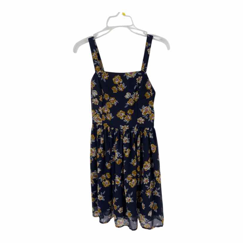 Xhil Ladies Size S Dress