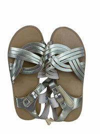 OshKosh Kids Size 3 Sandals