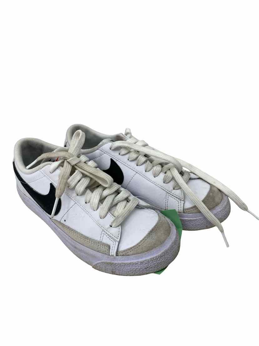 Nike Kids Size 1 Shoes