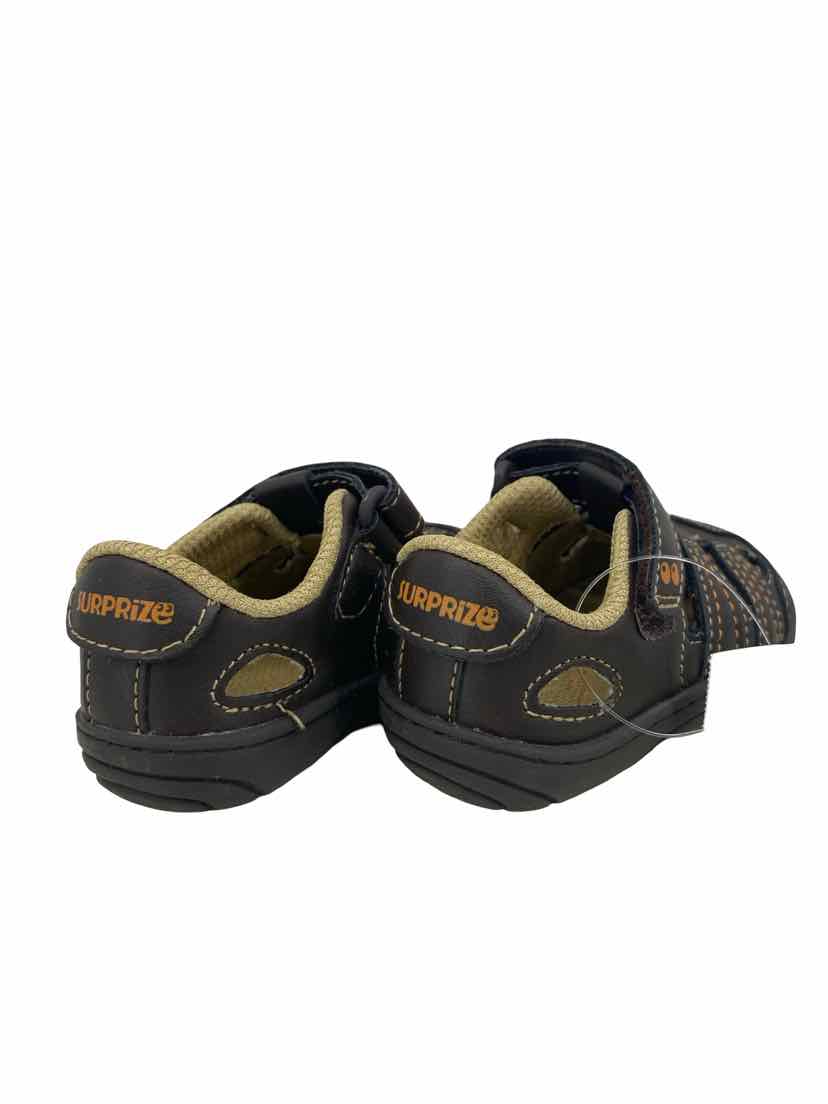 Stride Rite Kids Size 3 Shoes