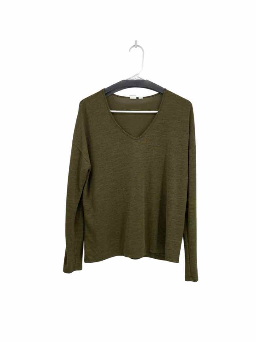 Gap Ladies Size S Shirt
