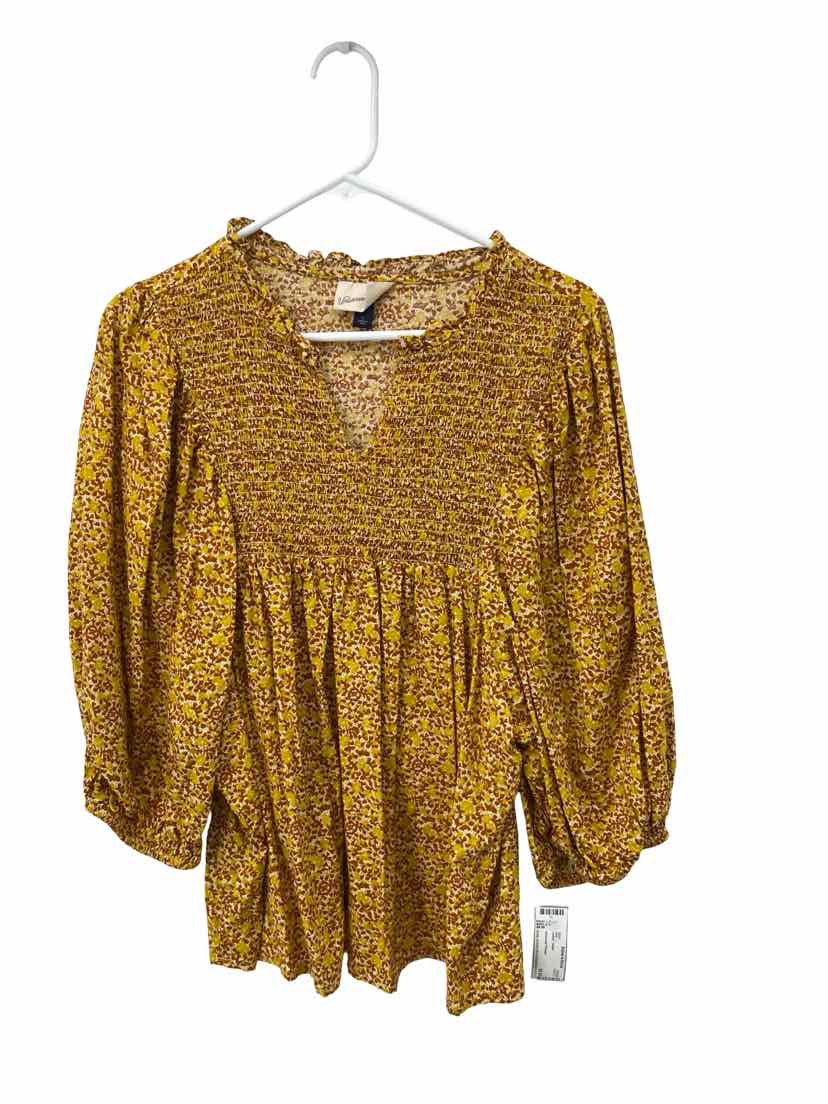 Universal Thread Ladies Size L Shirt