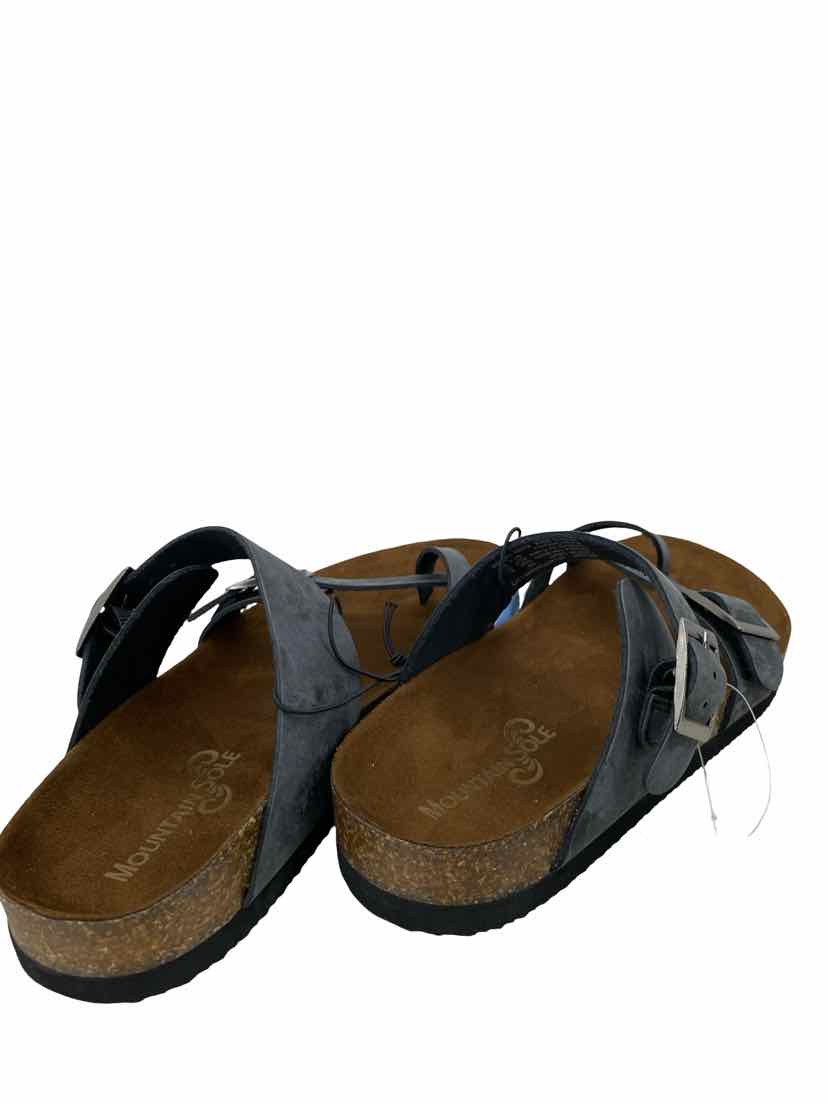 Mountain Sole Kids Size 6 NEW Sandals