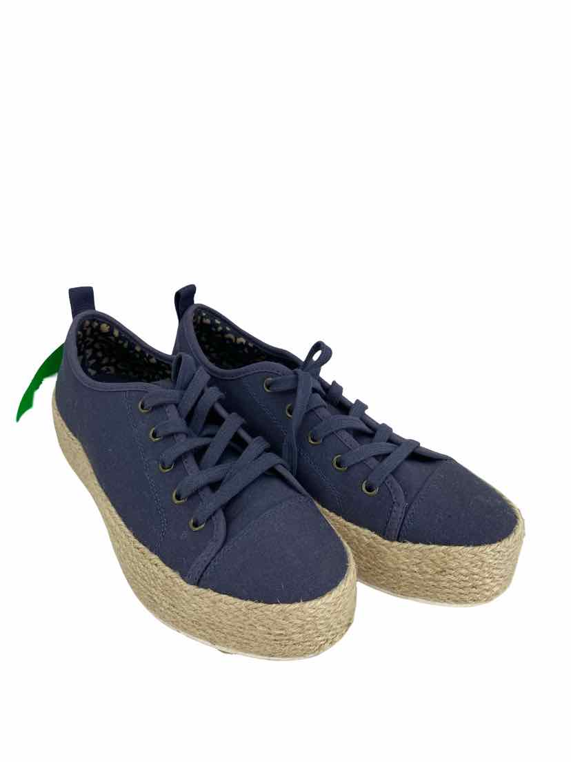 Bobs Ladies Size 6.5 Shoes