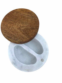 Threshold White Container