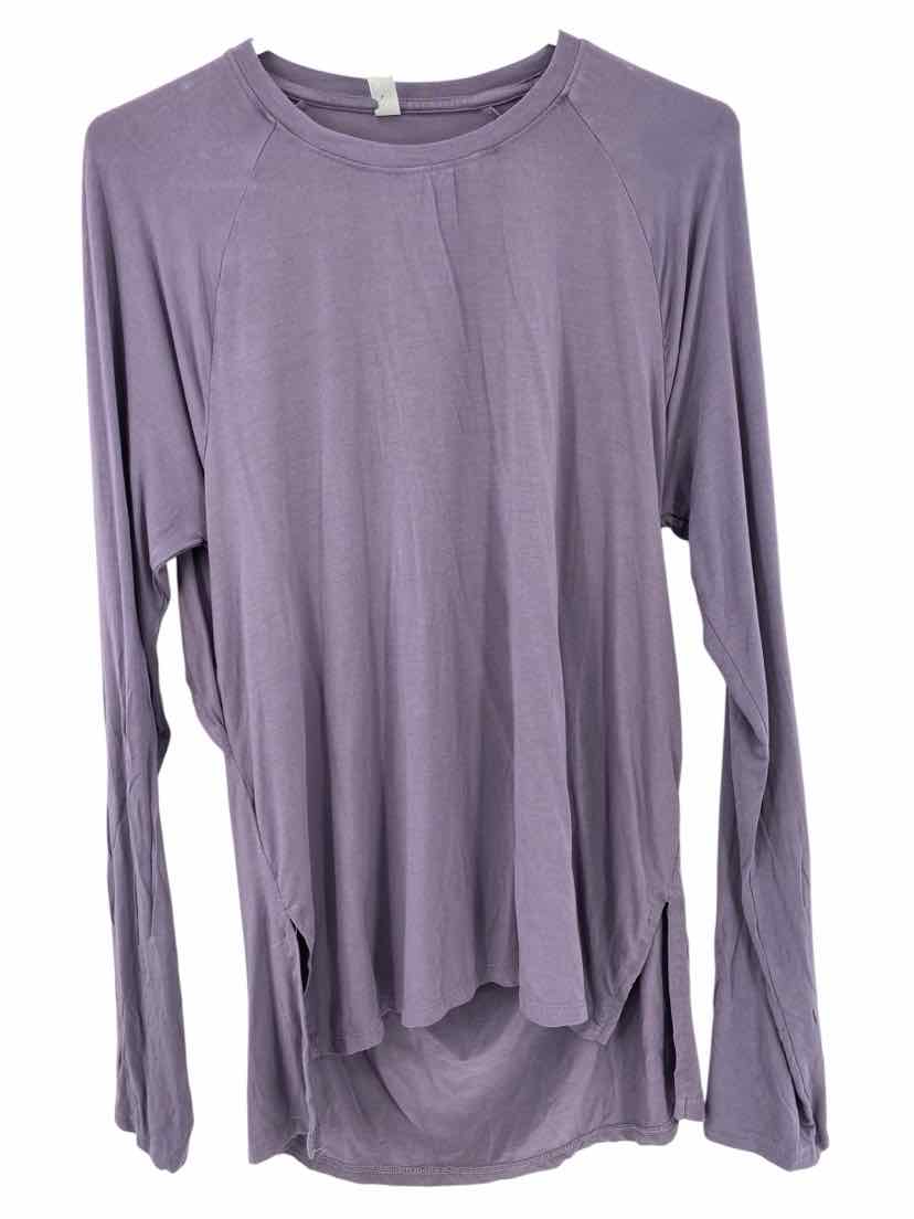 Under Armour Ladies Size M Shirt