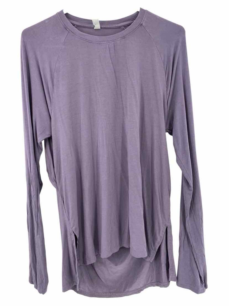 Under Armour Ladies Size M Shirt