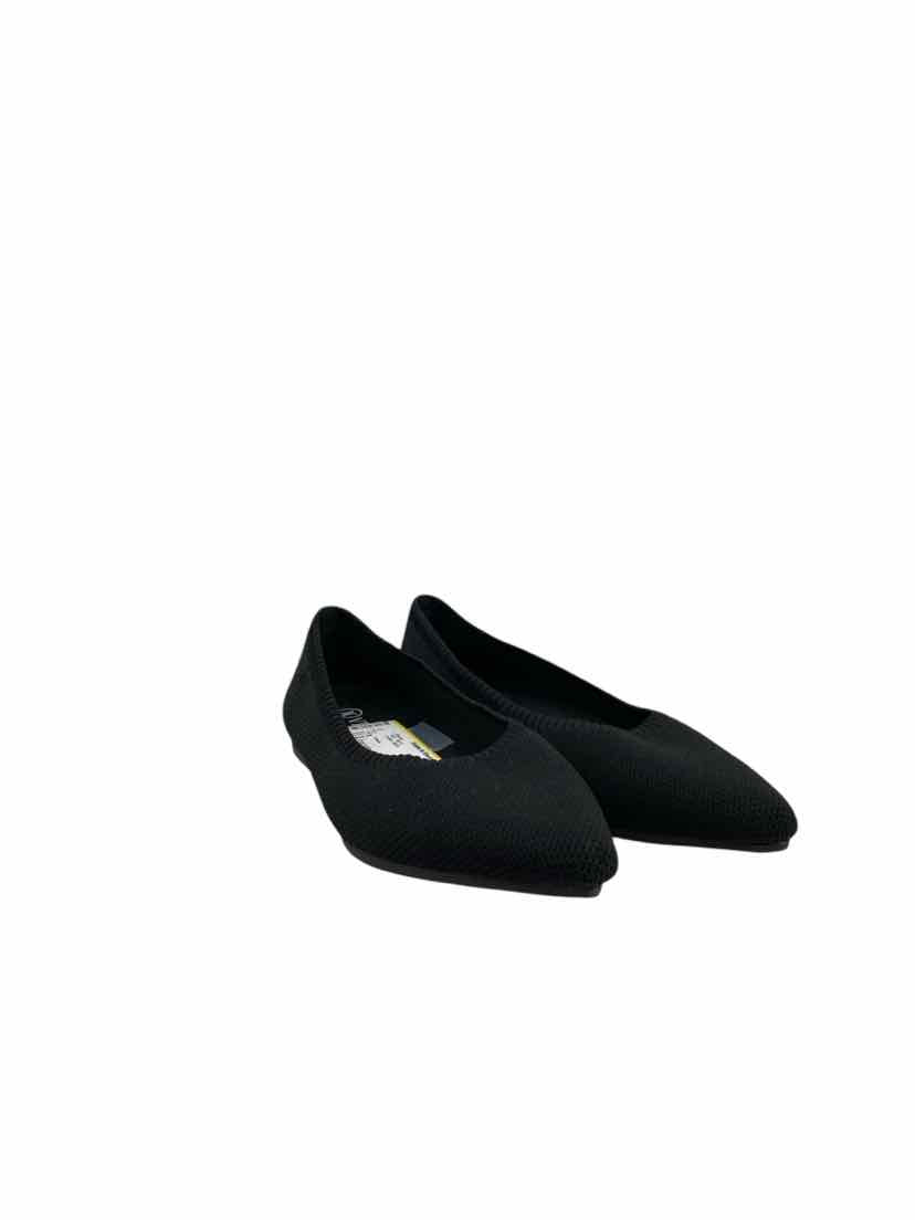 Vivaia Ladies Size 40/11 Shoes