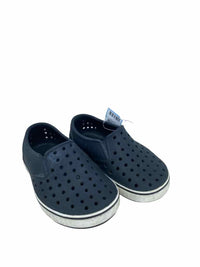 Native Kids Size 6 Shoes