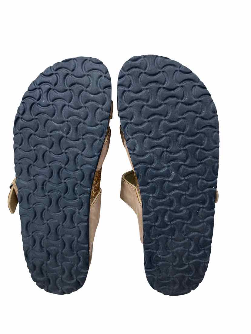 Maui Island Ladies Size 8 Sandals