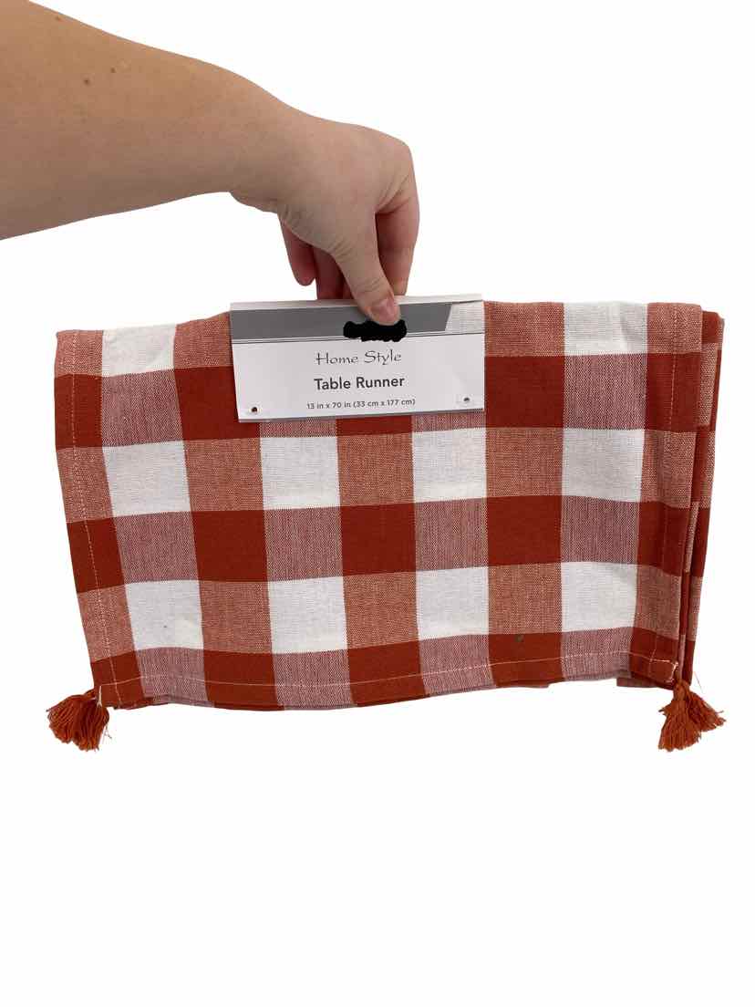 Home Style Table Runner