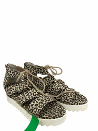Very G Ladies Size 9.5 Shoes