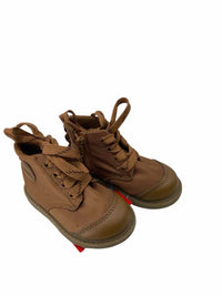 Carter's Kids Size 5 Shoes