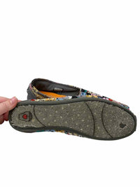 Bobs Ladies Size 9.5 Shoes